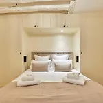 Cozy Apartment Center Of Paris