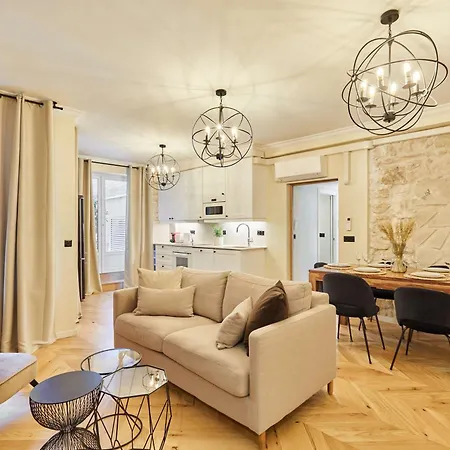 Cozy Center Of *