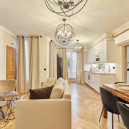 Cozy Center Of Apartment