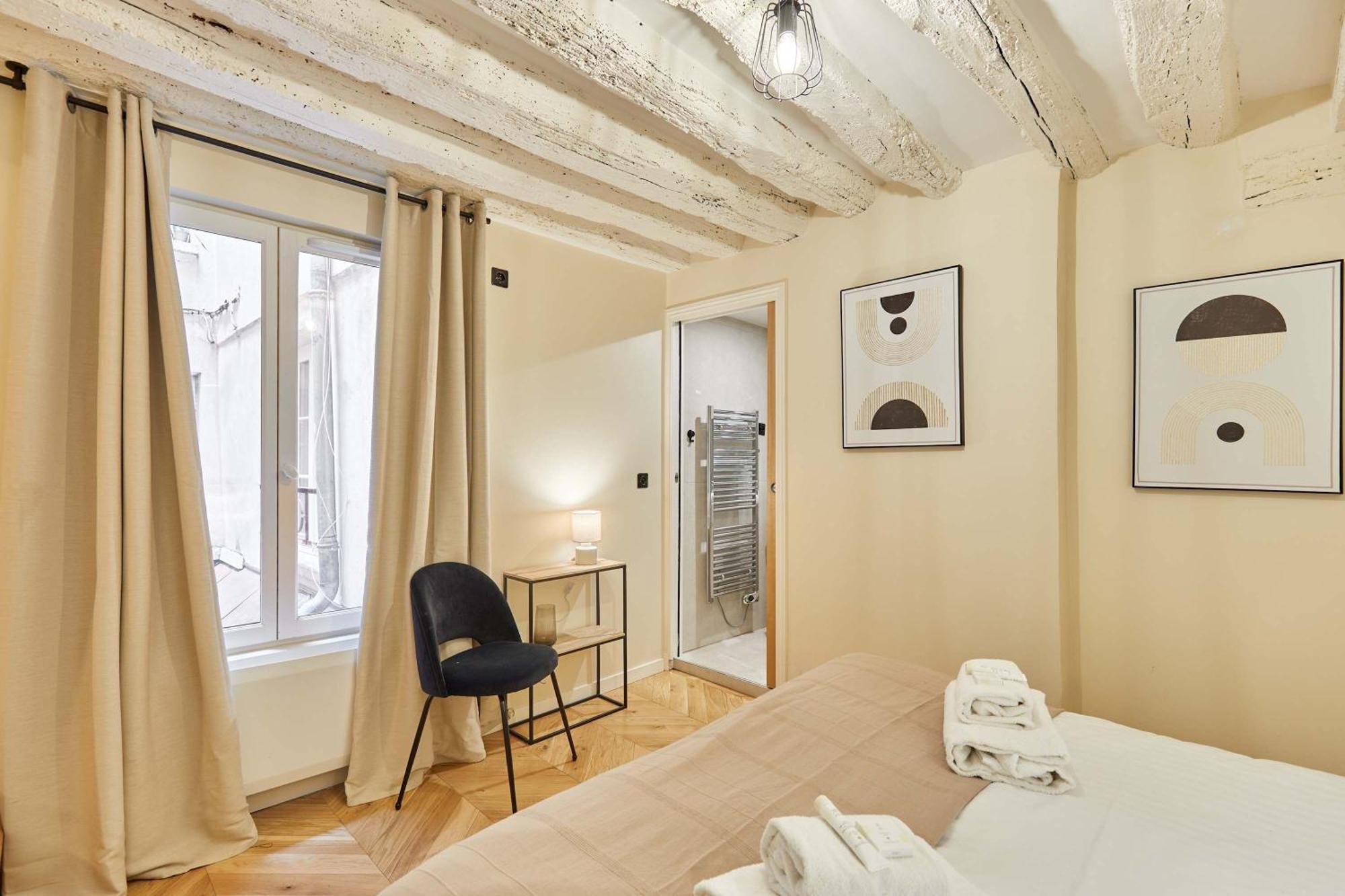 Cozy Center Of *