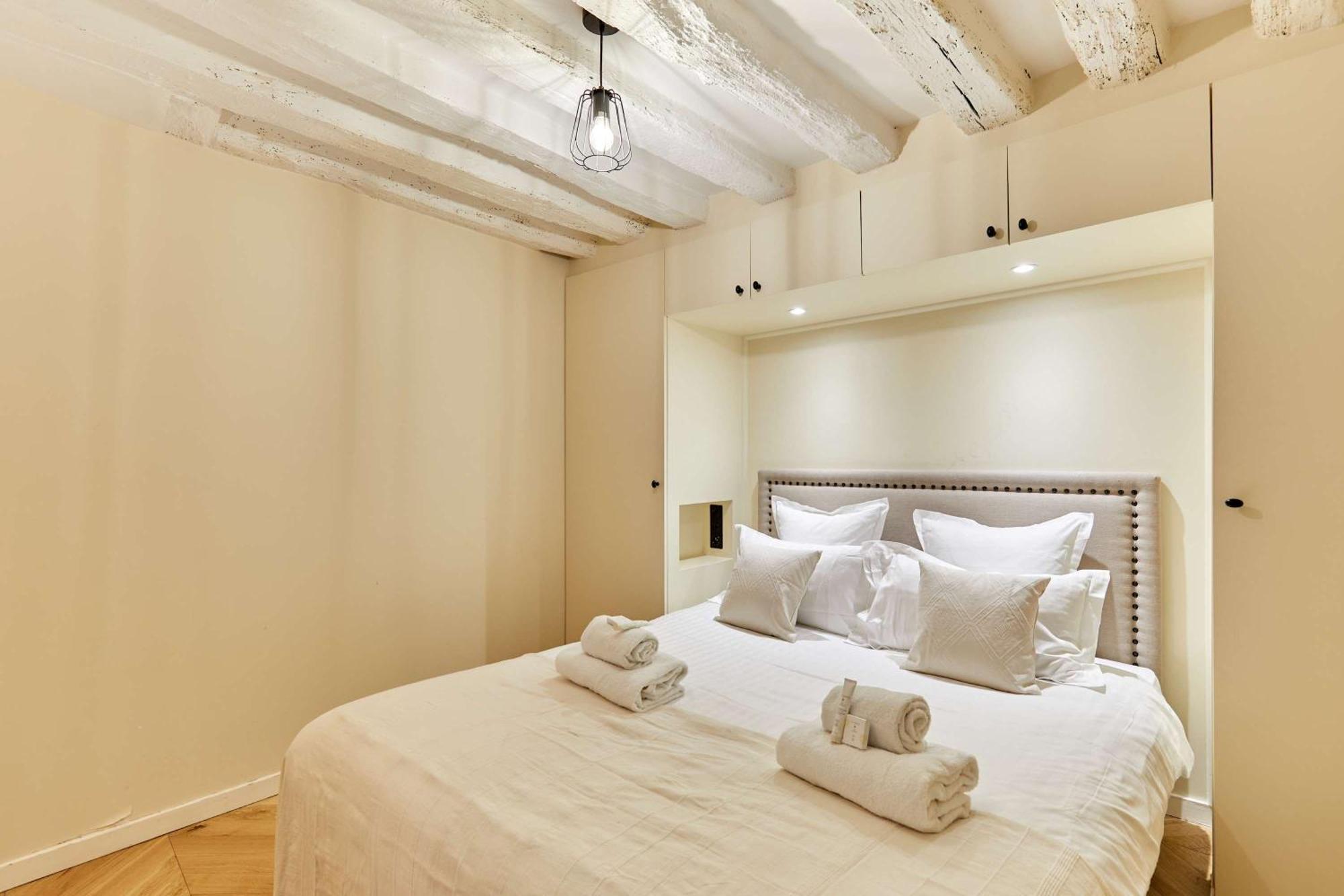 Cozy Center Of Apartment